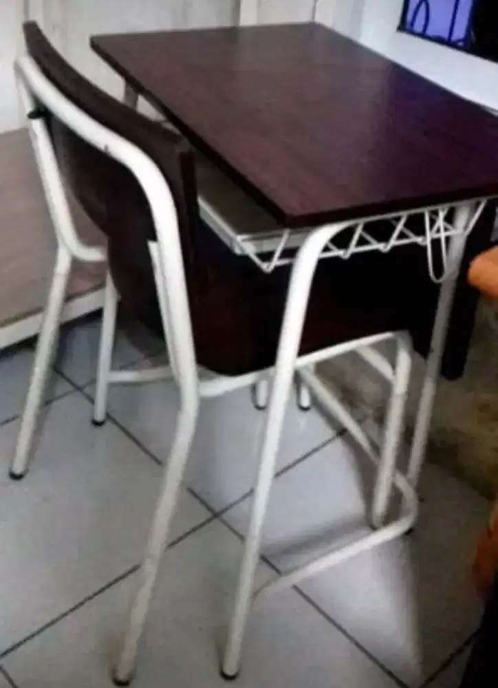 Meja & Kursi Sekolah New Star ES 80-46