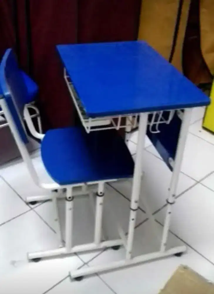 Meja & Kursi Sekolah New Star ES-FAD