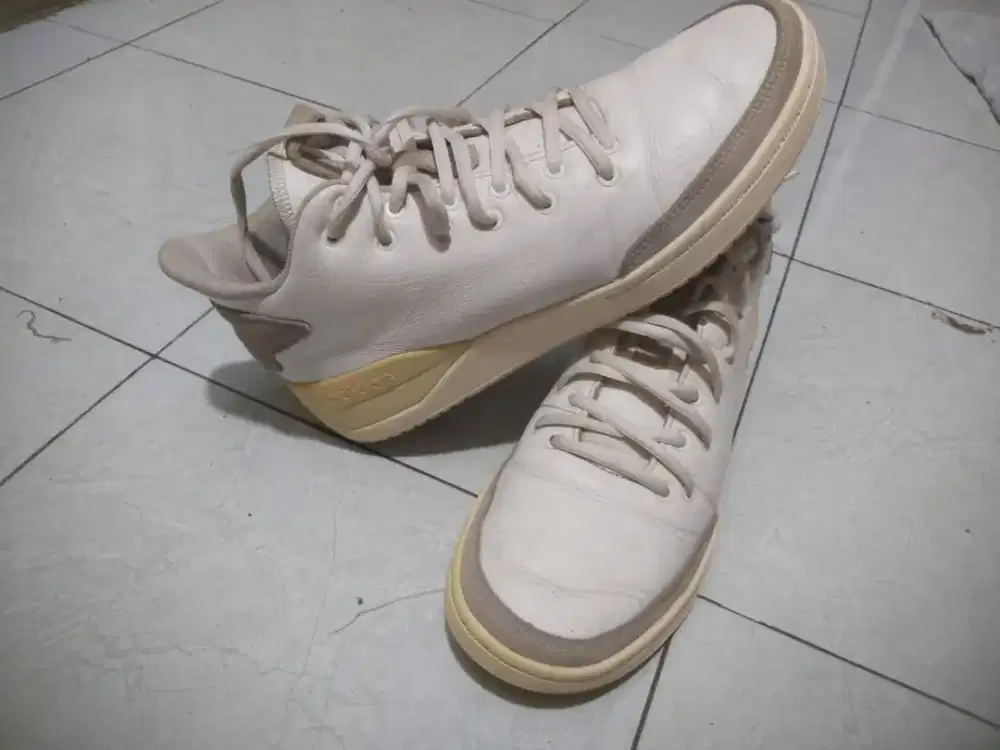 Sepatu Adidas forum 84 ori