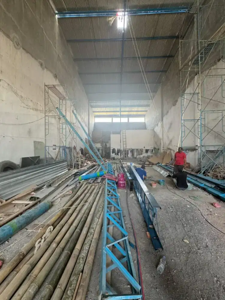 DI JUAL / SEWAKAN GUDANG BARU RENOVASI DI LIK - SEMARANG TIMUR