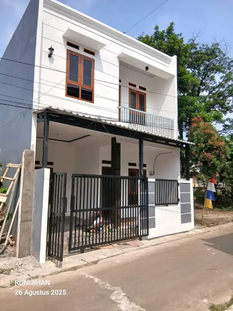 dijual rumah 2lantai dkt ke tol jtiwrna dan jatiasih hrgq 560jt nego
