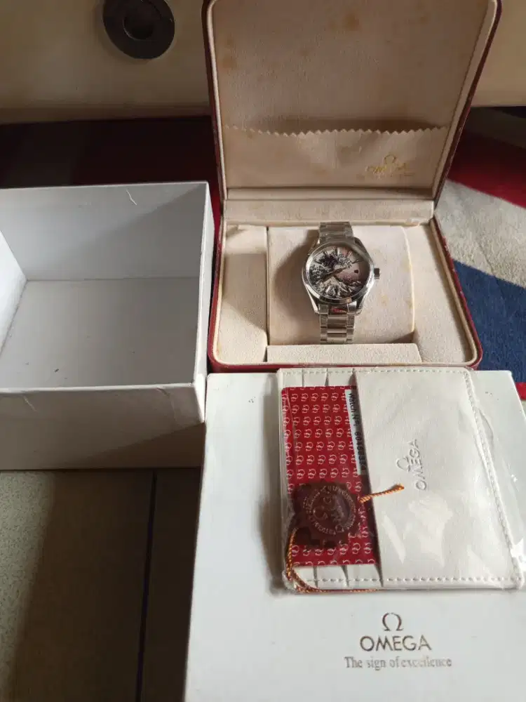 Jam omega limited otomatic