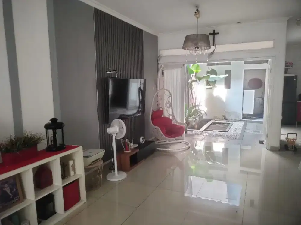 Rumah siap huni di cluster dekat Greenwoods Residence Ciputat Timur