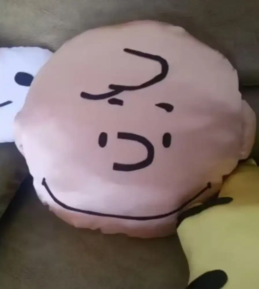 Snoopy Charlie brown boneka bantal sofa gift kado hadiah doll