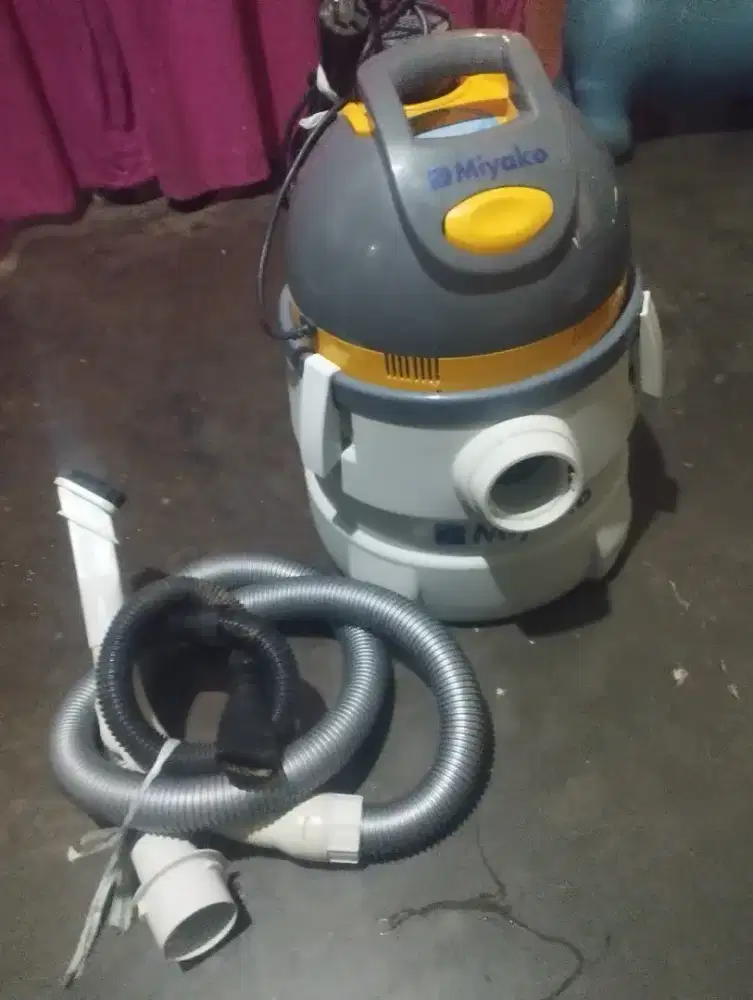 Vacum cleaner penyedot debu miyako