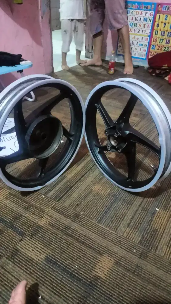 Velg Honda beat karbu