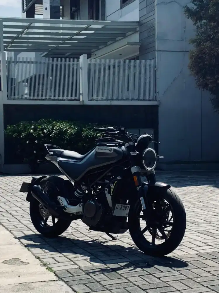 Husqyvarna Svartpilen 250 cc