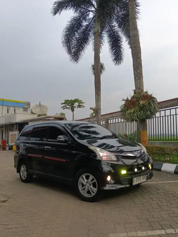 Toyota Avanza Veloz 2013