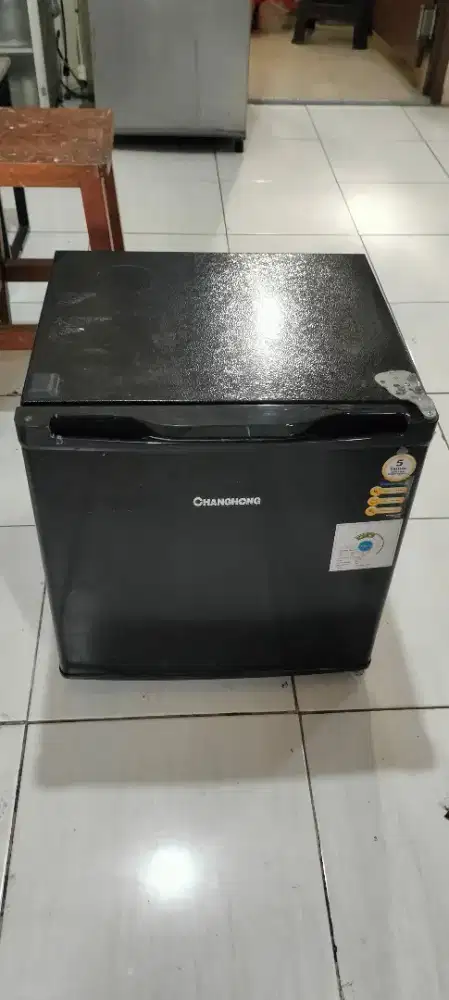 Kulkas Mini CHANGHONG CBC-50 Bekas bisa nego