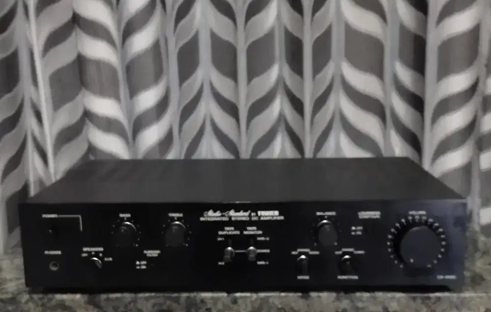 Stereo Integrated Amplifier FISHER CA-2030 (made in Jspan)