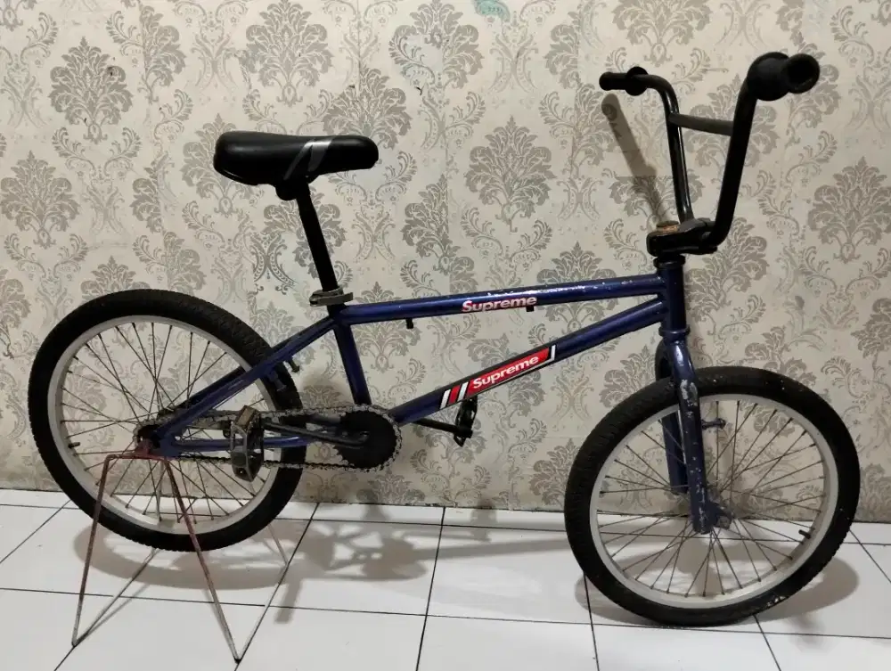 Sepeda BMX mid skool Ukuran 20