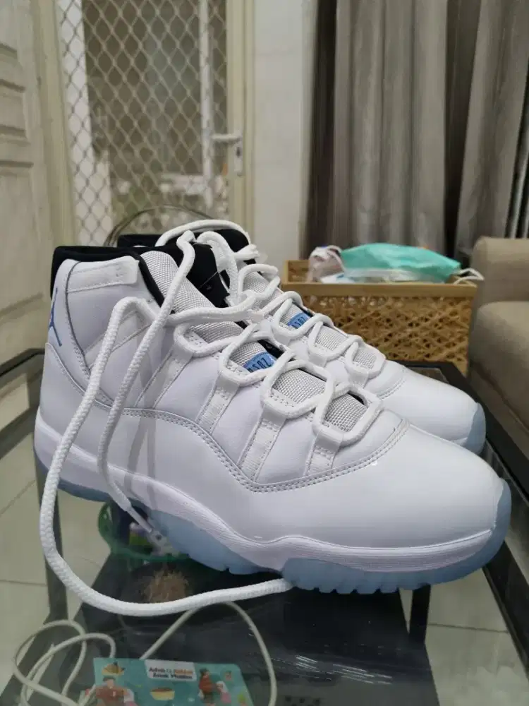 Air Jordan Retro 11 Columbia