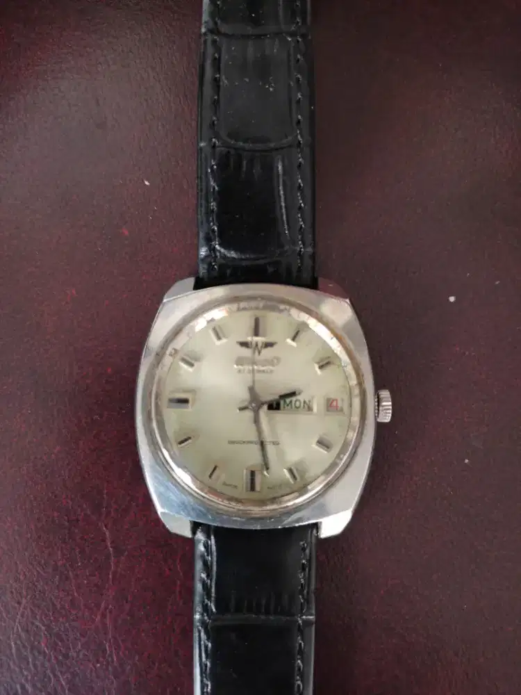 Jam Tangan Vintage WINGO