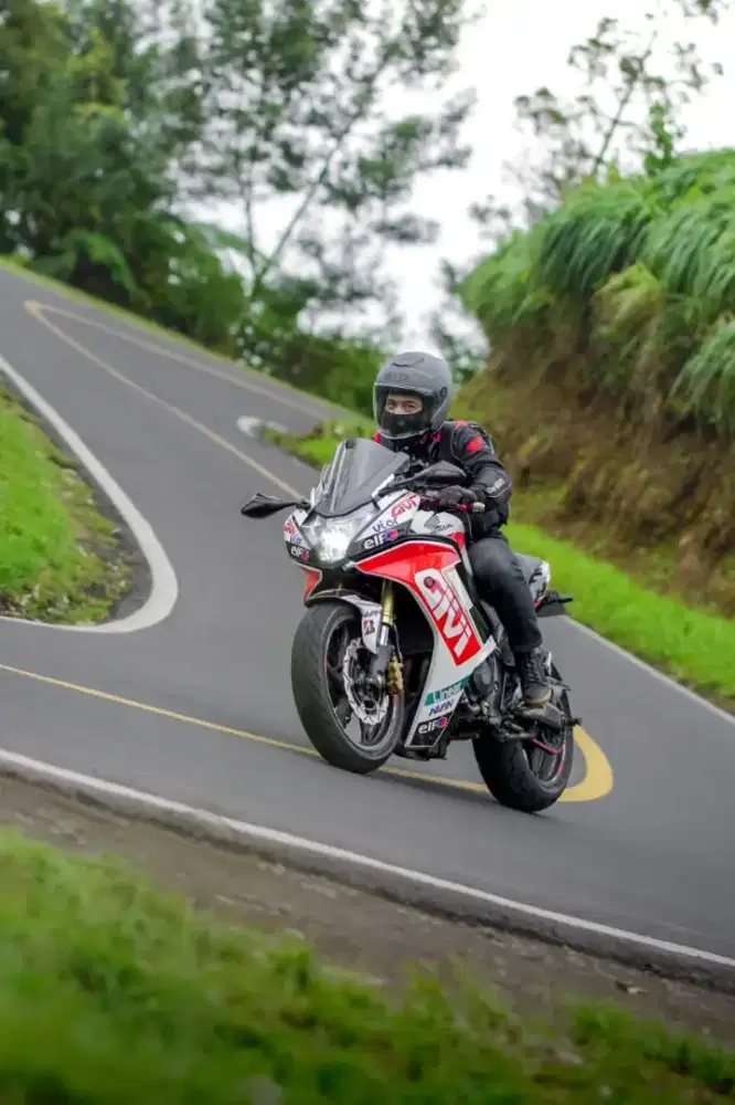 Jual Honda Itali CBR600F tahun 2011 Atpm pemakaian 2017