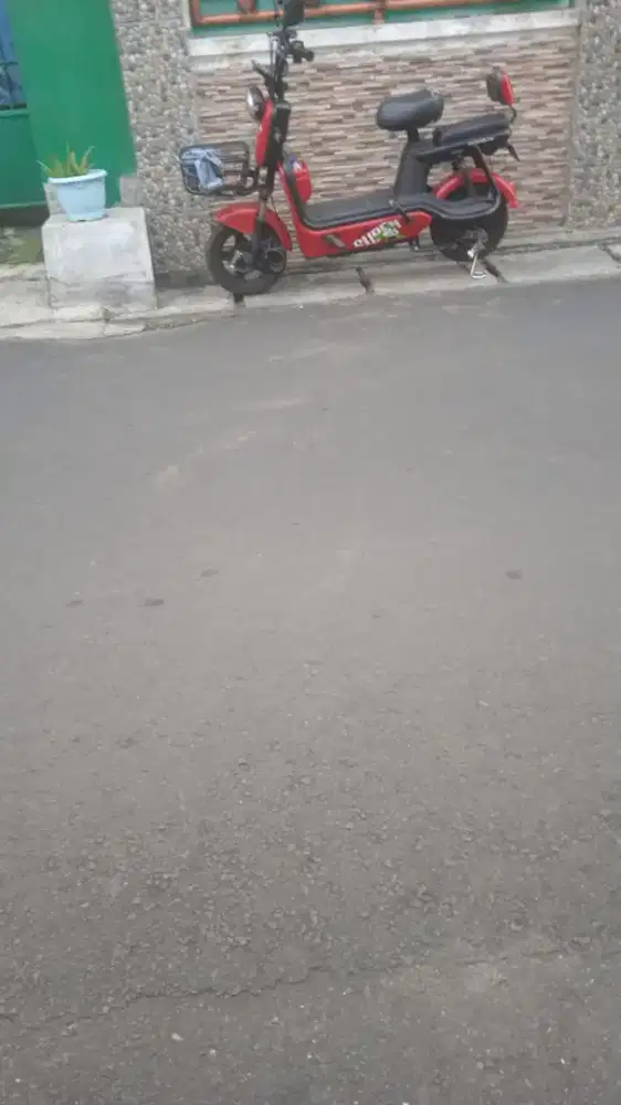 Sepeda listrik uwinfly