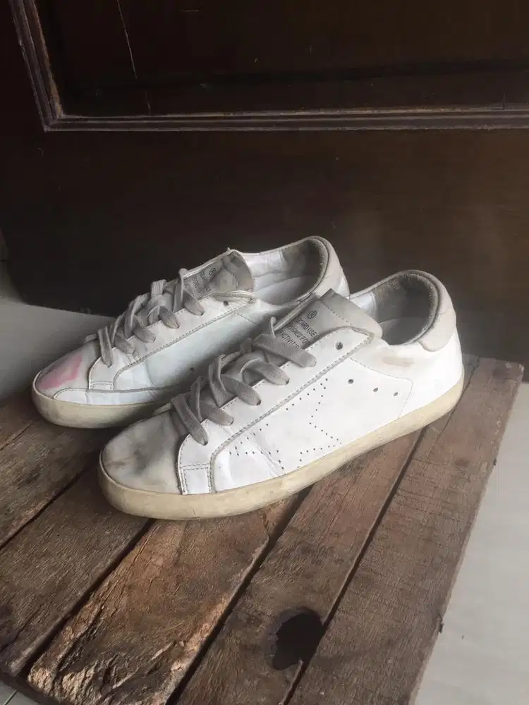 Sepatu Golden Goose