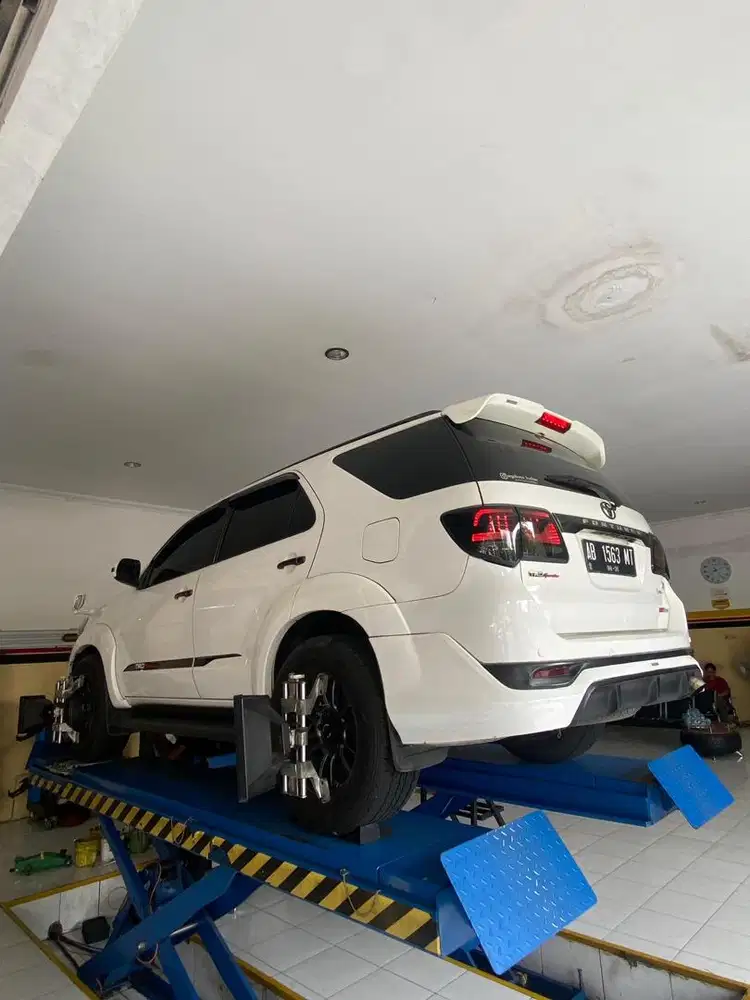 Toyota Fortuner Diesel 2KD 2.5 TRD Matic