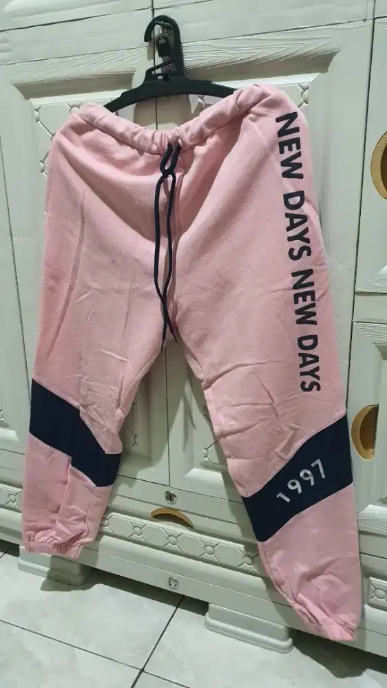 Preloved/pakaian second layak pakai ex pribadi