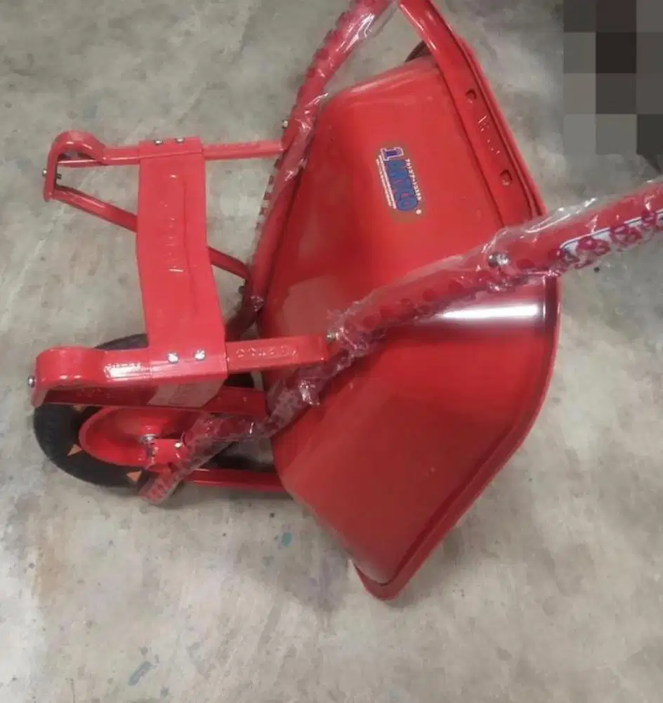 Gerobak Artco sorong angkung pasir bangunan proyek cor tanpa rakit