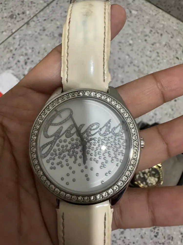 Jam guess ori dan masih bs dipakai