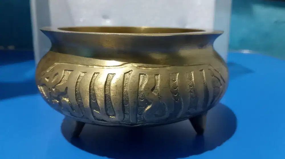 Tempat Dupa Perunggu Dinasti Qing