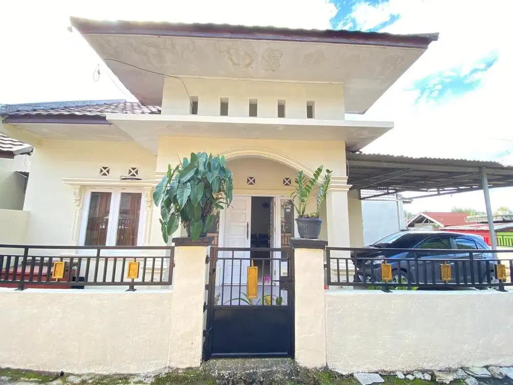 DI SEWAKAN RUMAH SEMIFURNISHED HARGA TERMURAH LOKASI STRATEGIS