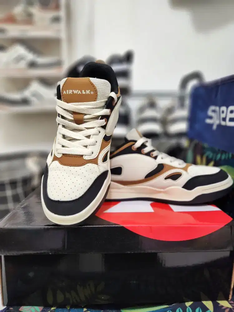 Sepatu Sneakers AIRWALK Original