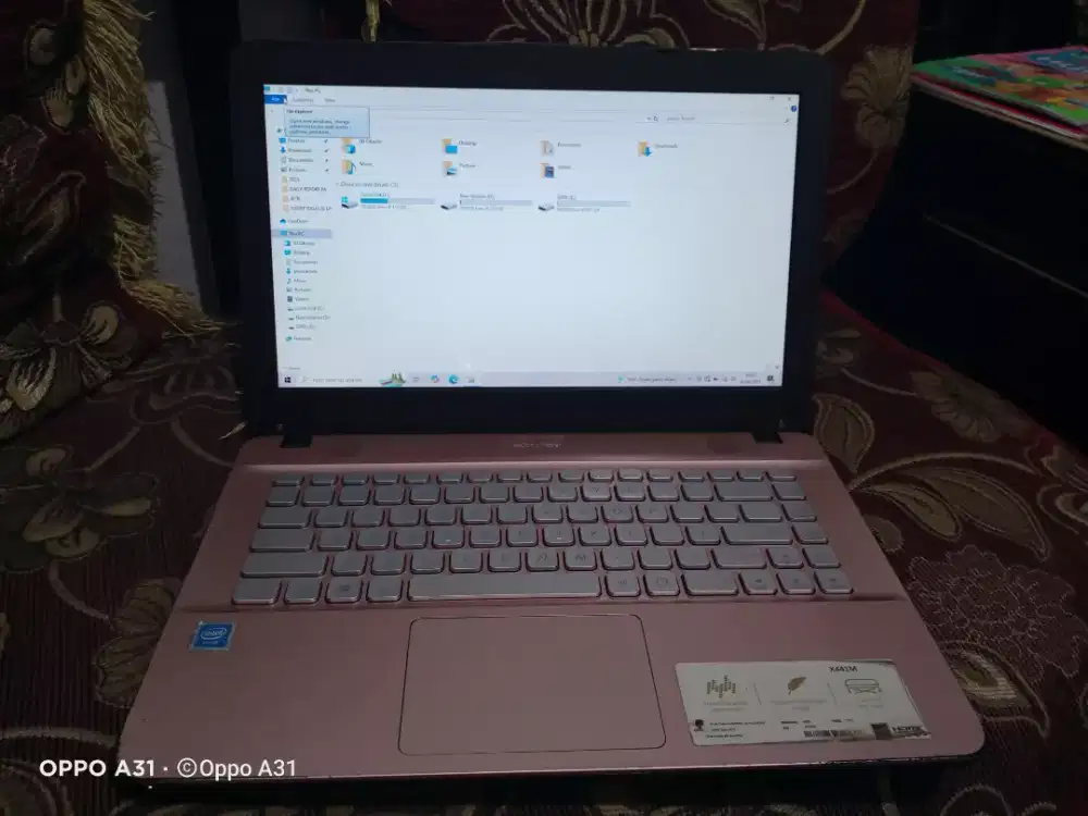Laptop Asus X441M Slim