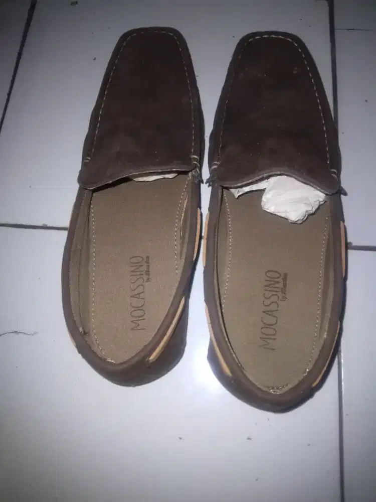 Sepatu mocassino Bata