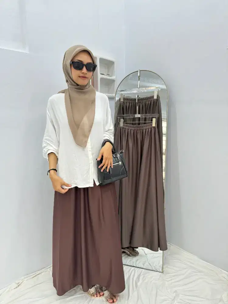 Urgent dicari segera host live tiktok dan shope