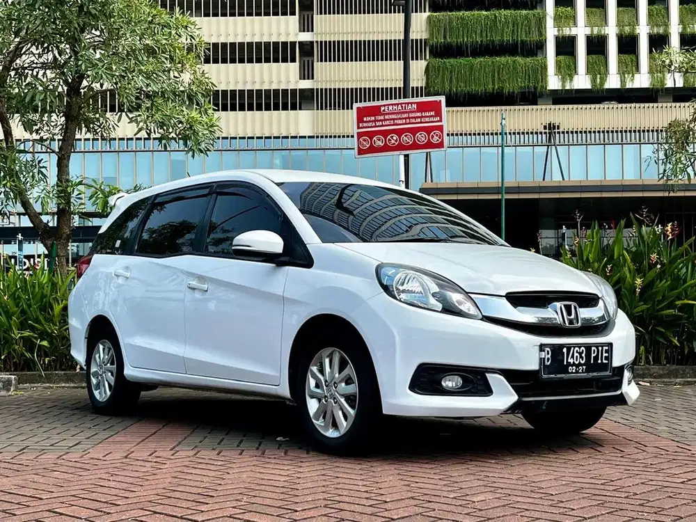 mobilio e cvt 2016