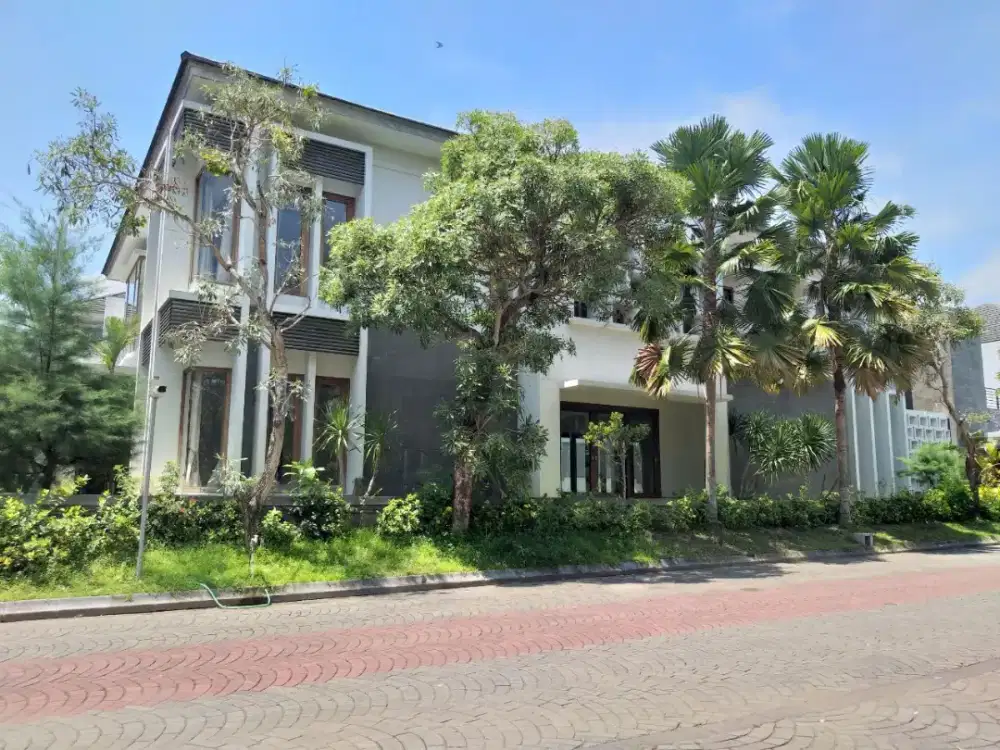 RUMAH MEWAH, DI Jl KALIURANG KM 8 SLEMAN