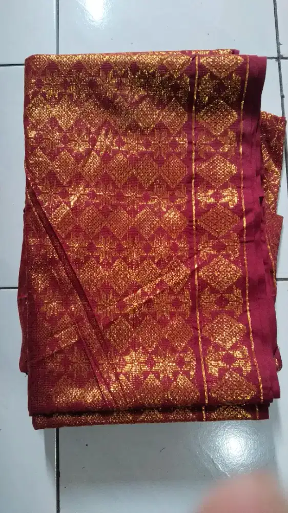 Songket benang Emas Palembang
Vintage