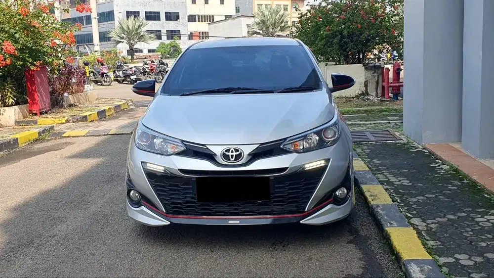 Toyota Yaris 1.5 TRD Sportivo CVT AT Silver NIK 2019 Low KM46rb Record