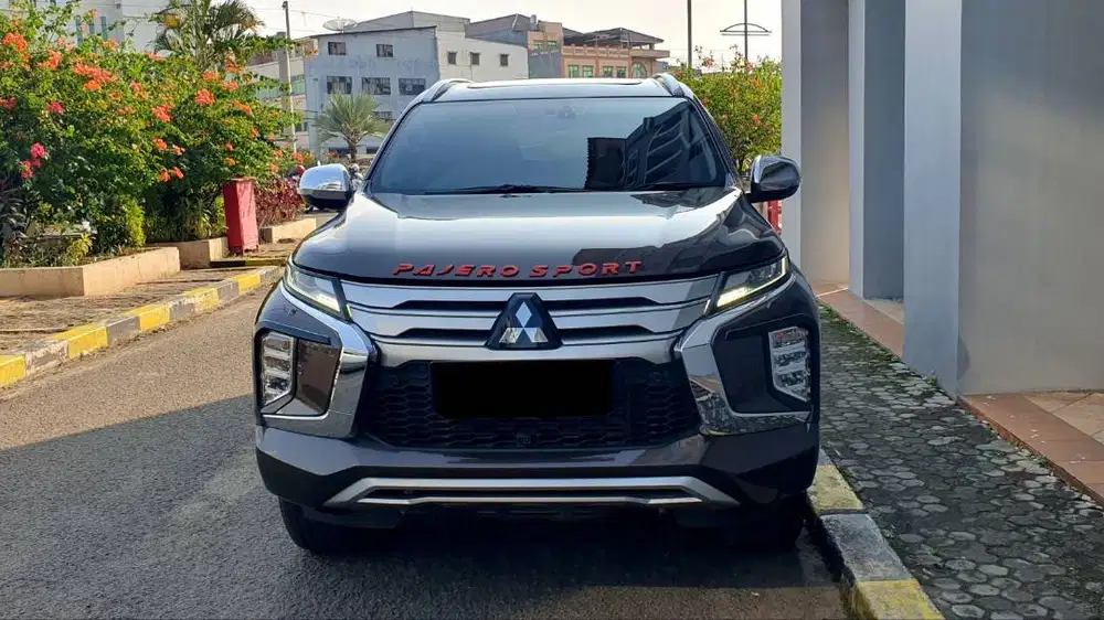 Mitsubishi Pajero Dakar Ultimate 4x4 AWD Facelift 2023 Like New Record