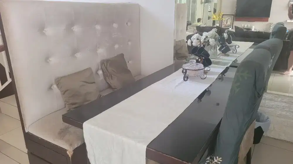 Garage Sale! Set meja makan kursi panjang