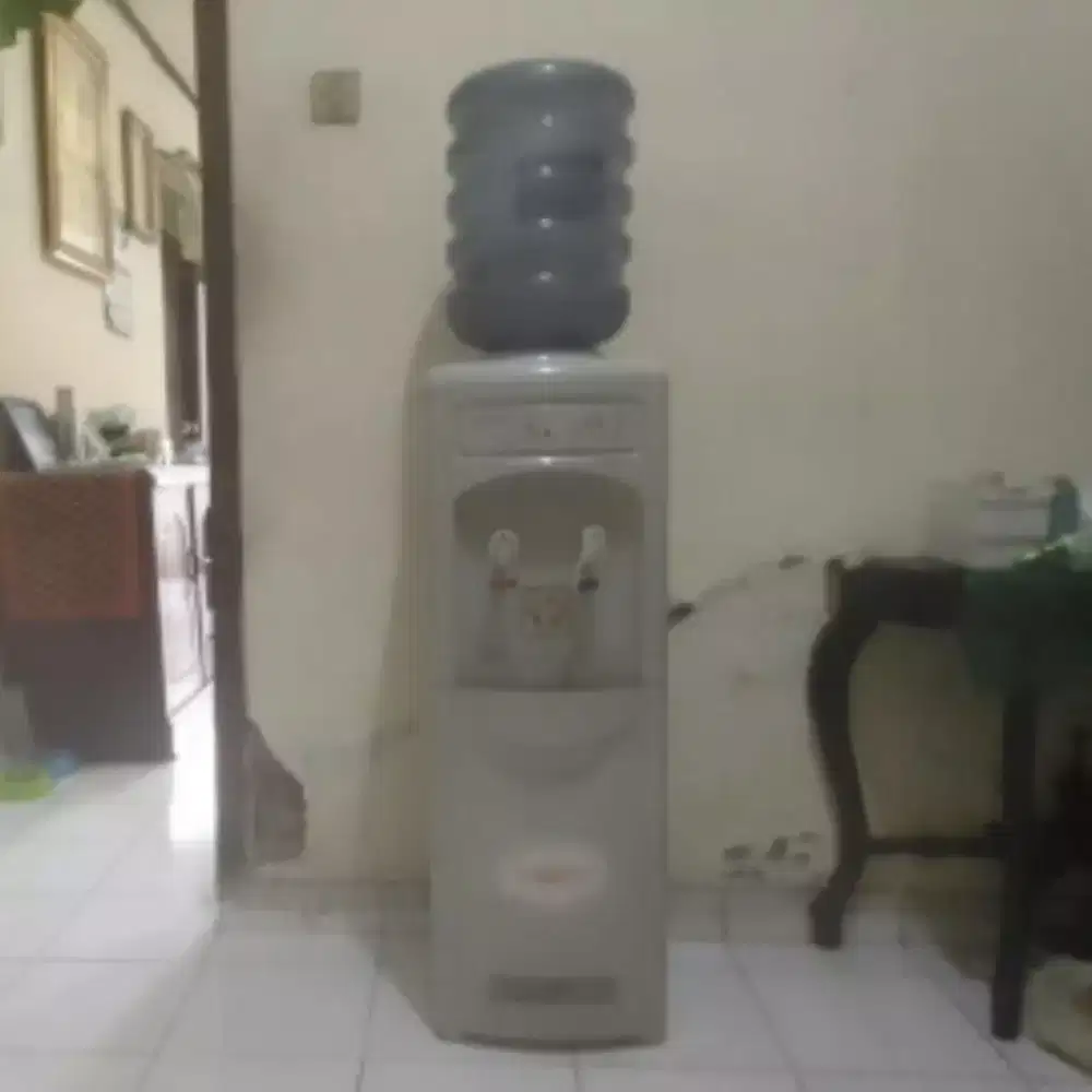 Dispenser Denpoo Hot n Cool (minus)