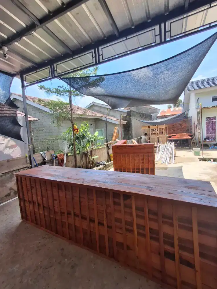 Layani customMeja bar coffe