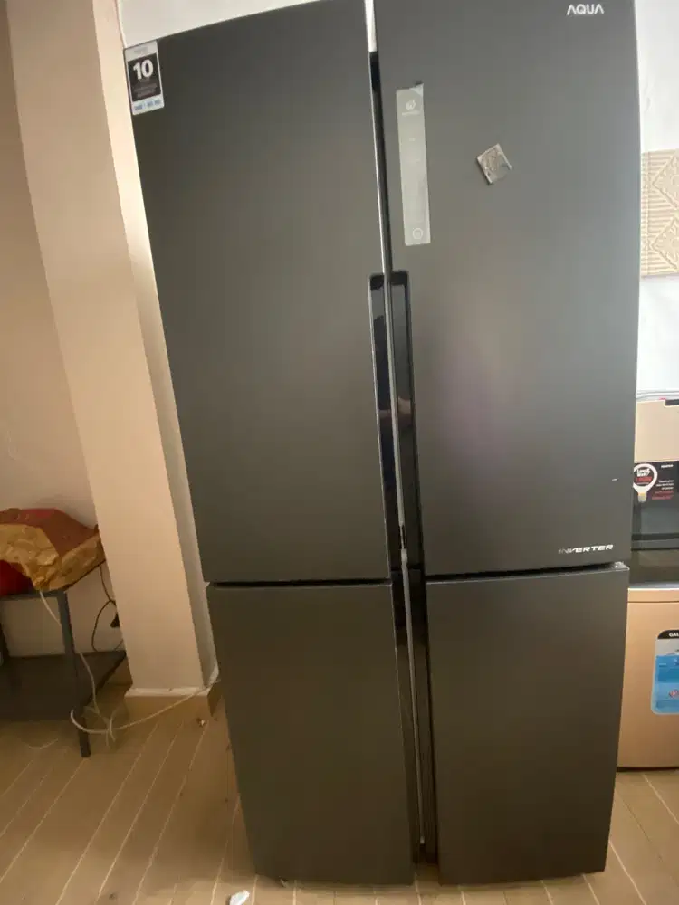 DI JUAL KULKAS 4 PINTU (AQUA)