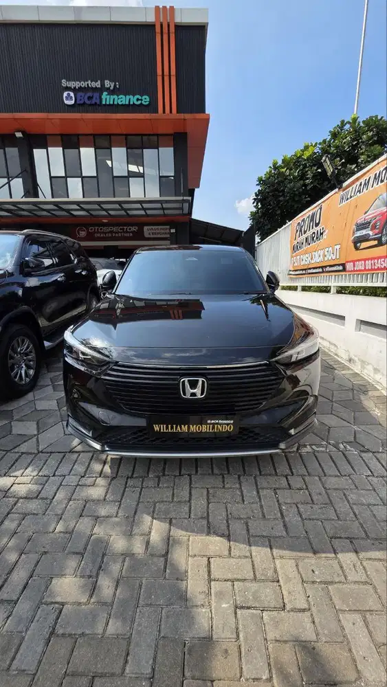 HRV SE Matic 2023 Hitam Dp 1jt