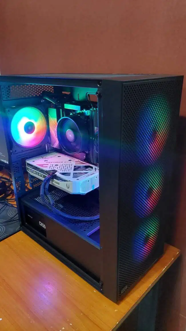 PC RYZEN 5 7500F RAM 32GB 5200MHZ DDR5 VGA RTX 5060 8GB DDR7