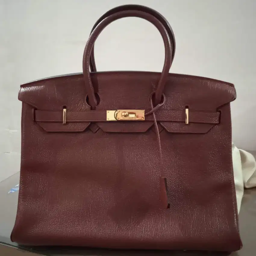 Tas hermes wrn merah marun