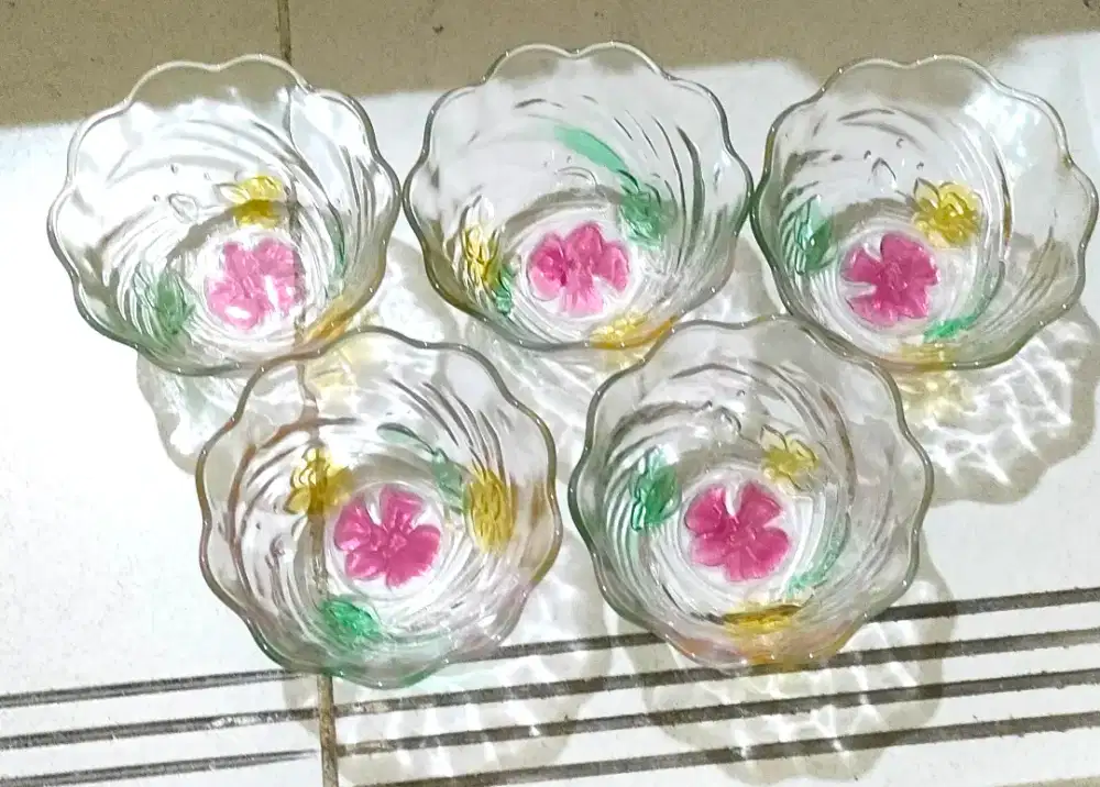 Mangkuk koktail kaca cantik langka