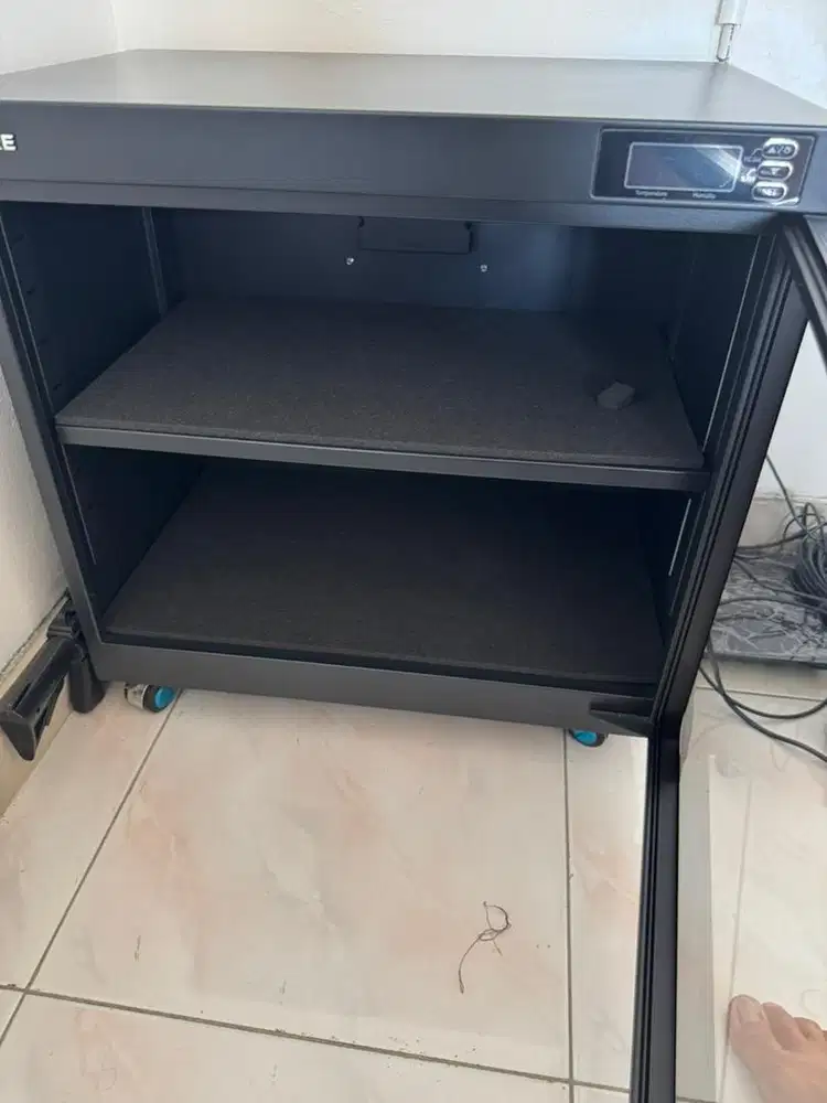 Cabinet / Tempat laci kamera supaya tidak berjamur