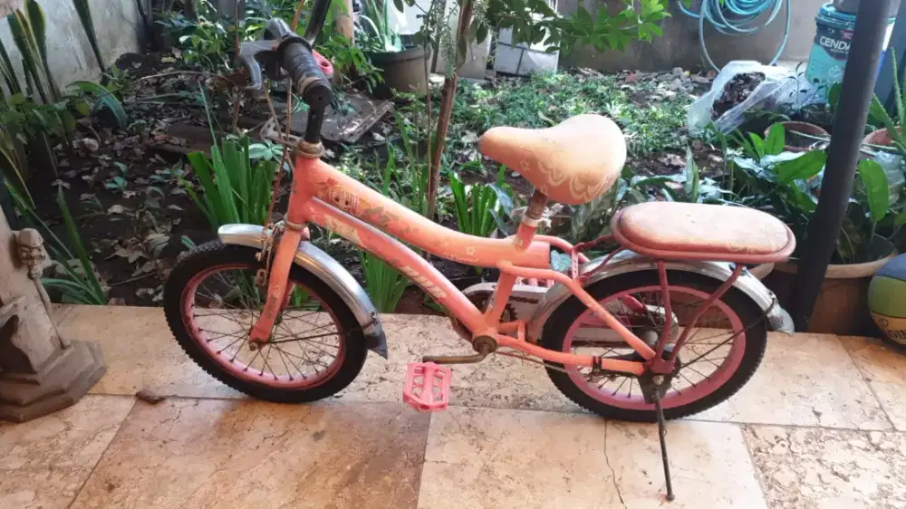 Sepeda anak 16 inchi merk BNB