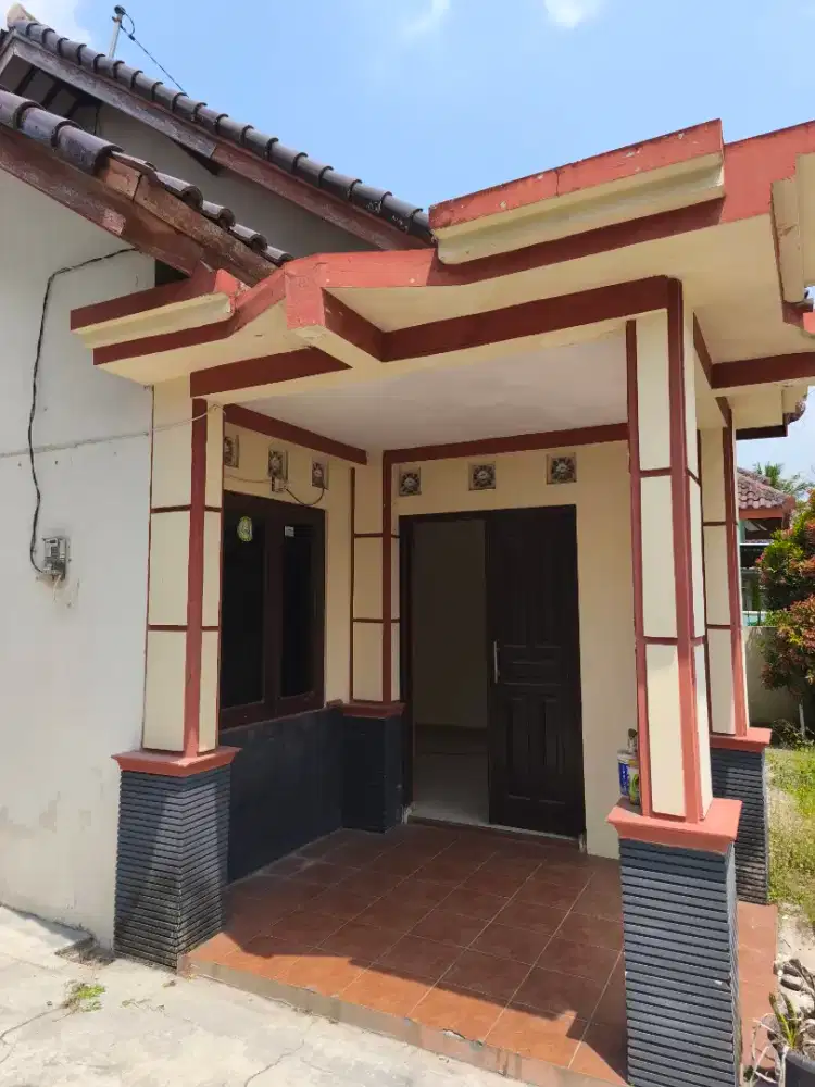 Dikontrakkan rumah hunian nyaman Perum UNY Gondang Legi