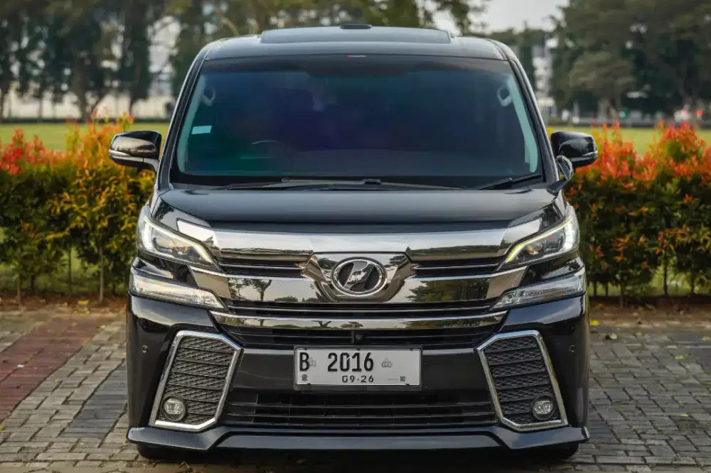 Toyota Vellfire ZG Premium sound AT 2016 Tangan pertama