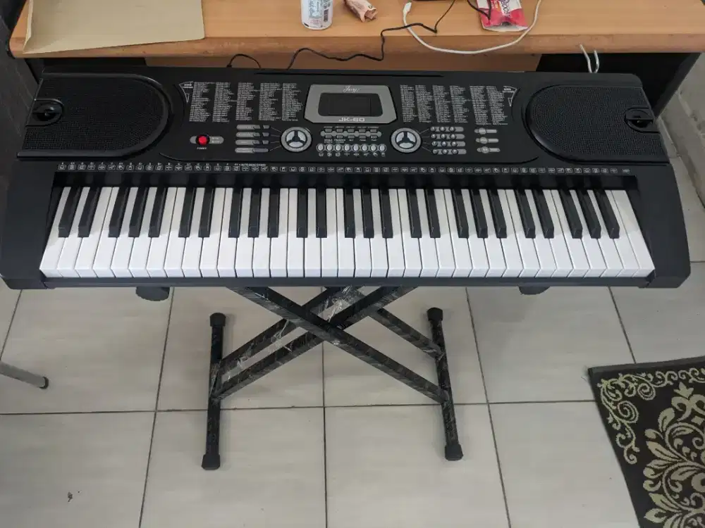 Keyboard Joy JK-60 61 keys baru (termasuk stand dan adaptor)