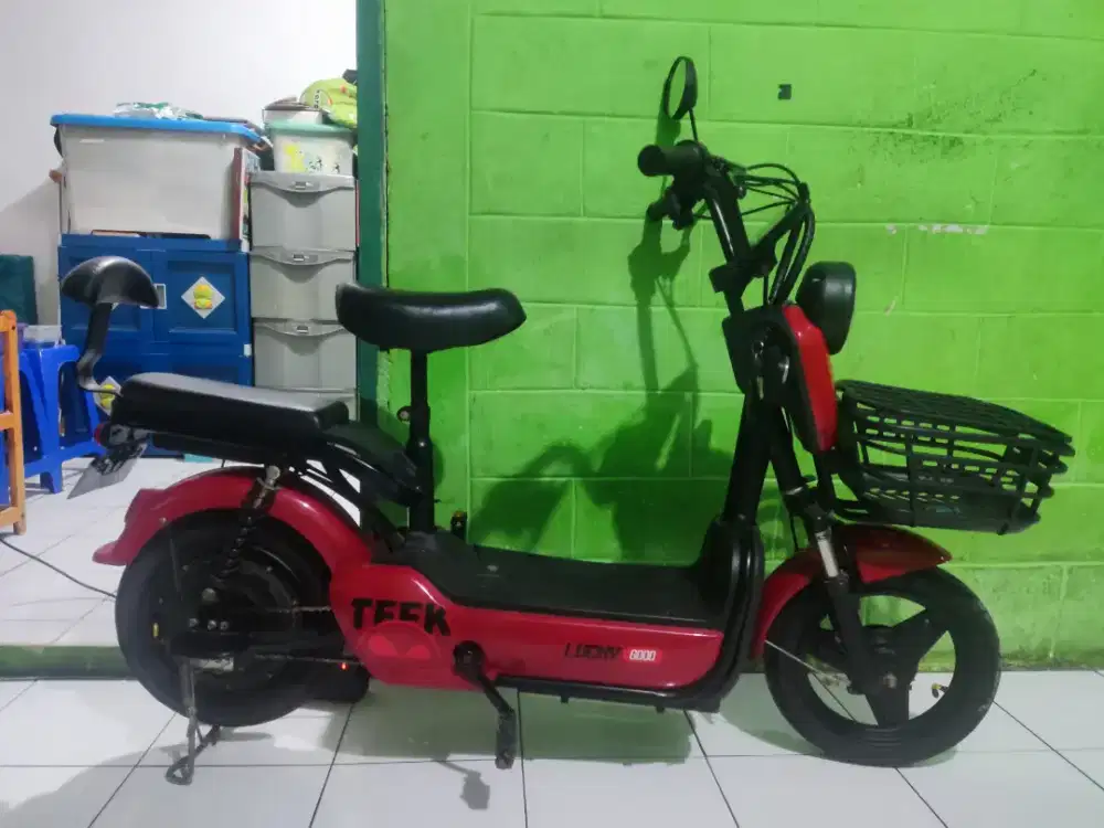 Dijual murah sepeda listrik merk E-buy