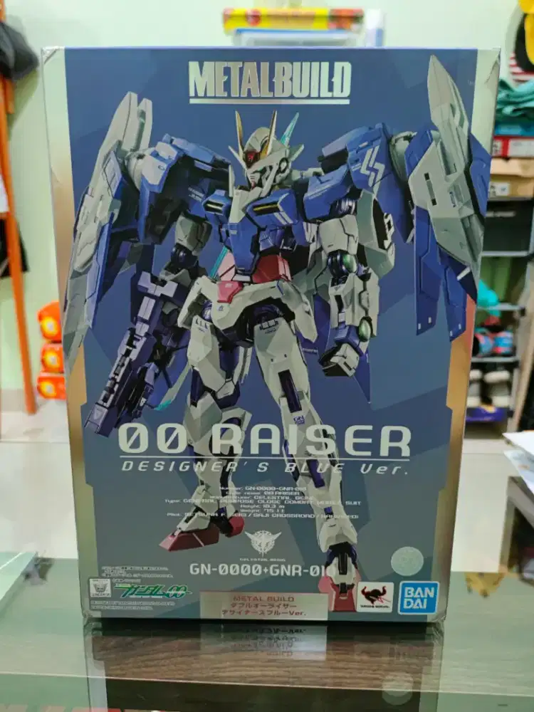 Gundam Metal Build 00 Raiser Designer Blue